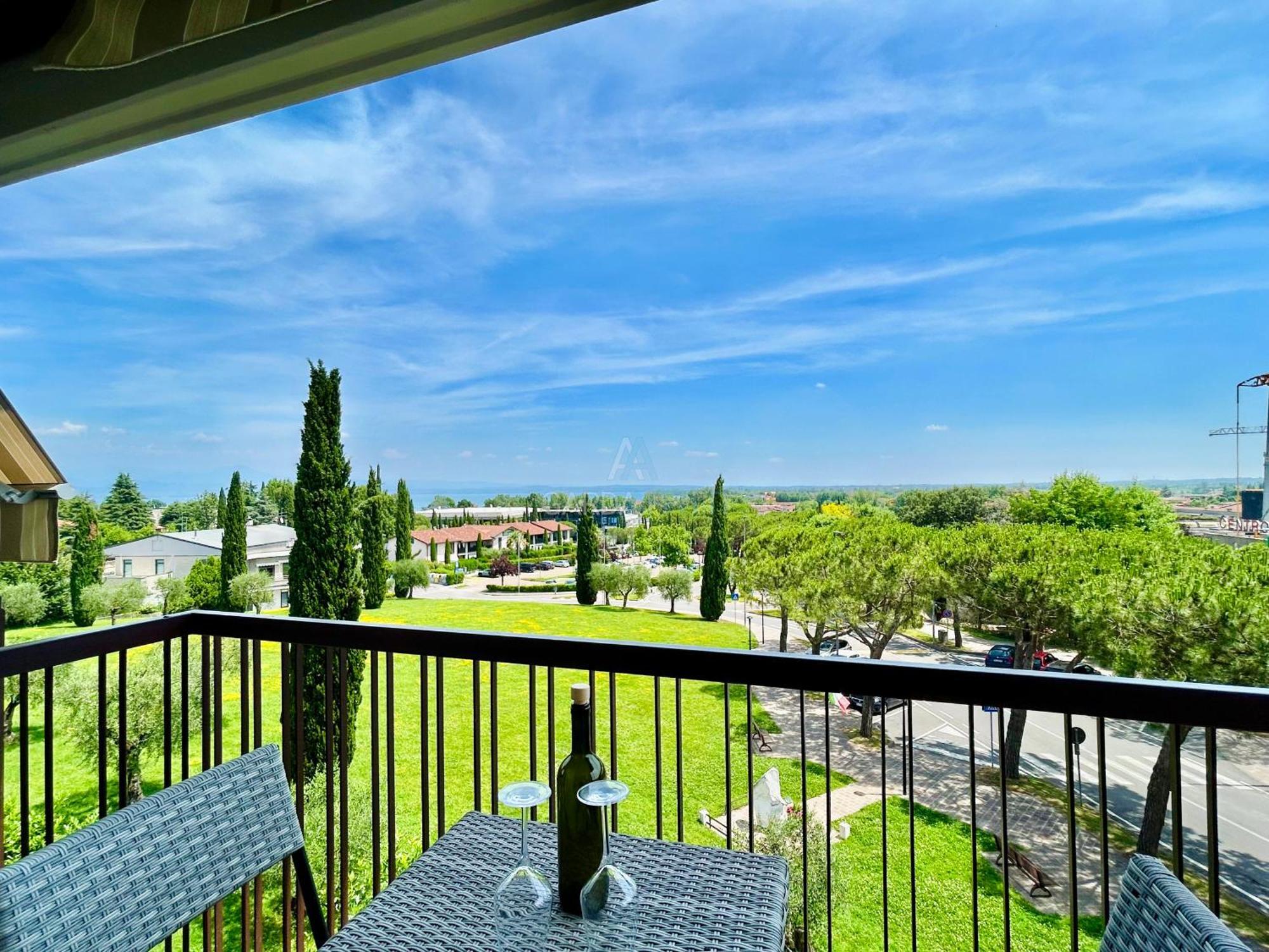 Ossidiana Apartment - Vista Lago - Centrico Sirmione Luaran gambar