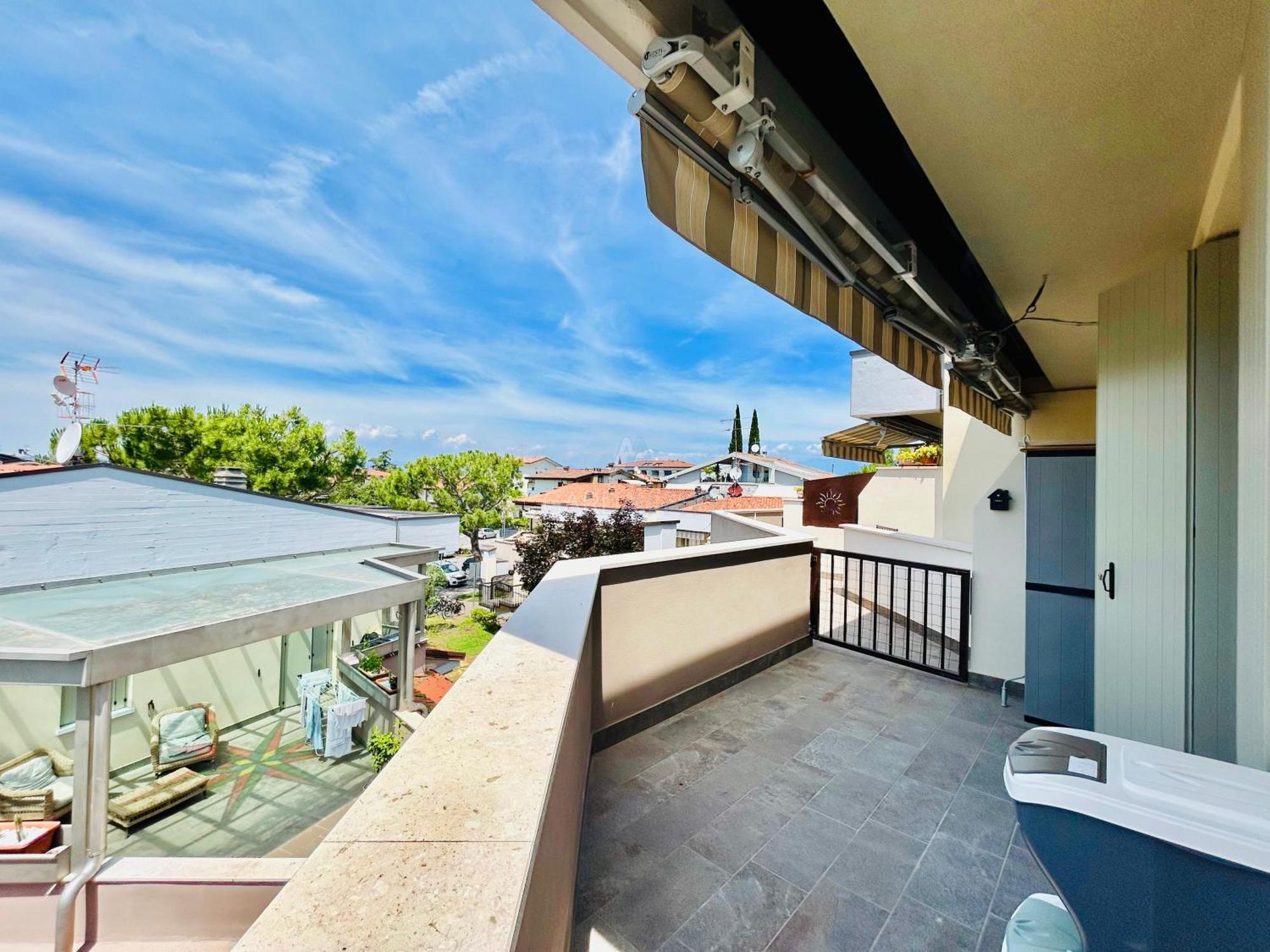 Ossidiana Apartment - Vista Lago - Centrico Sirmione Luaran gambar