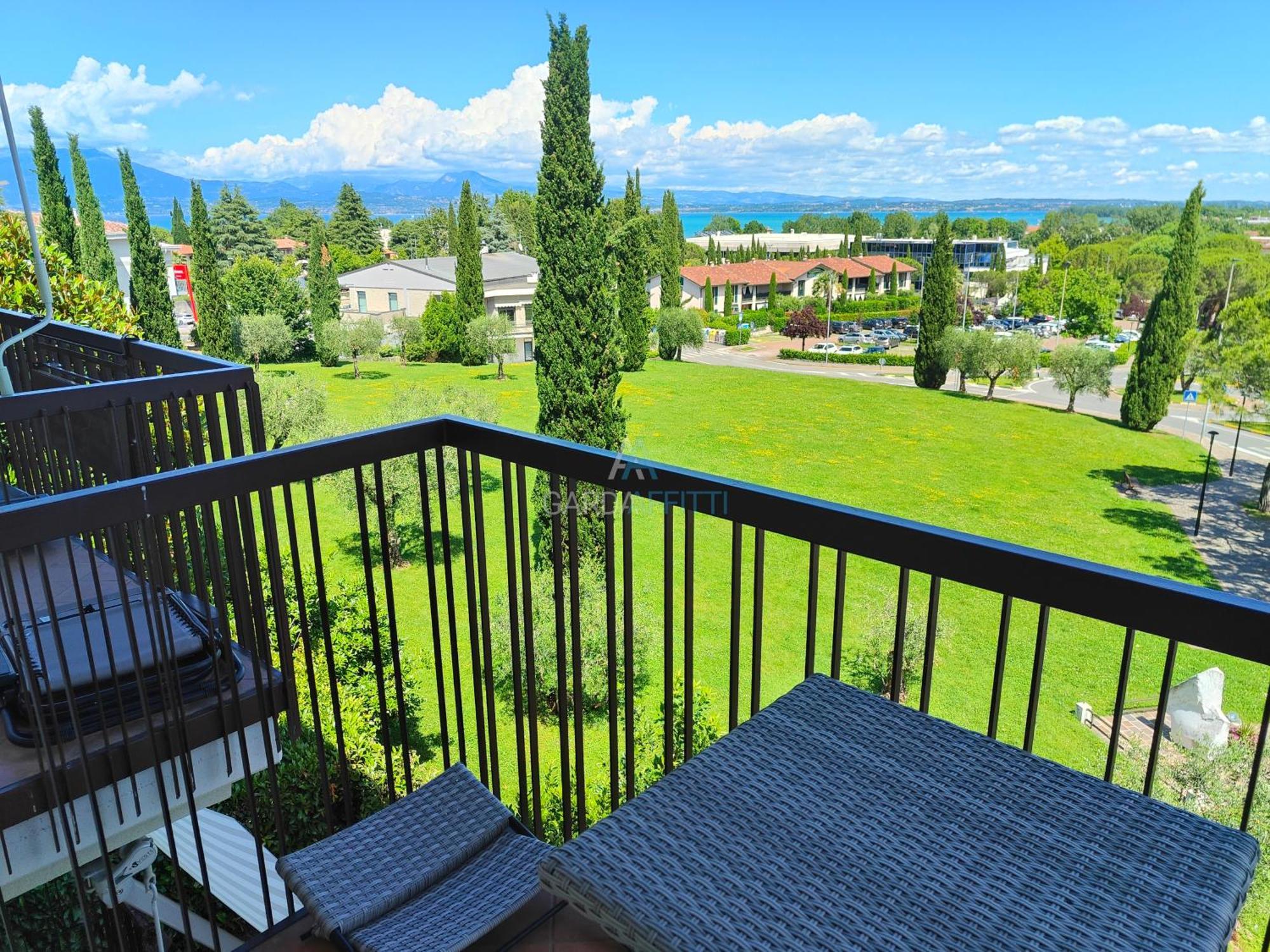 Ossidiana Apartment - Vista Lago - Centrico Sirmione Luaran gambar